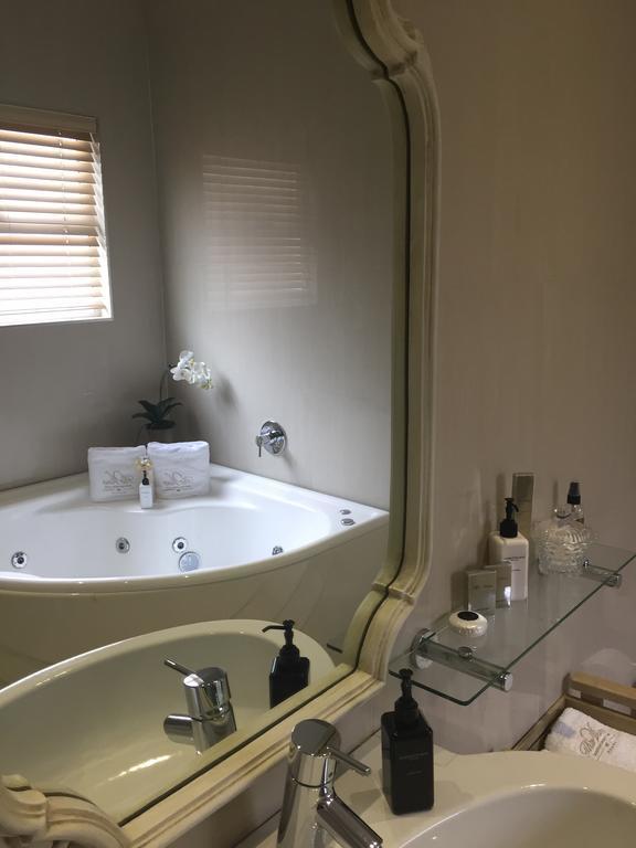 Luxury Beach Apartments Amanzimtoti Extérieur photo